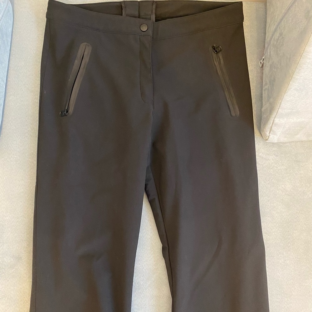 Womens black ski pants. Size 10